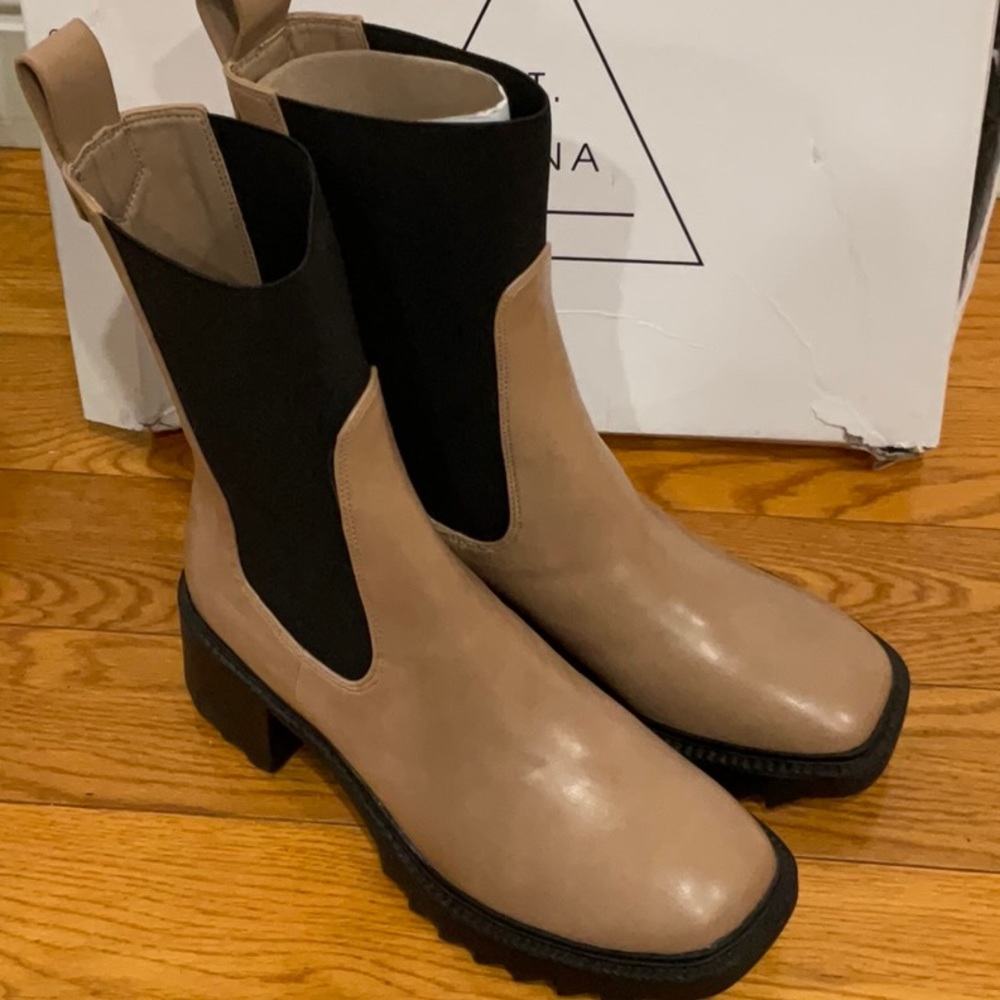 Sol Sana St. Sana Lisbon Boot in Nude, EU Size: 38